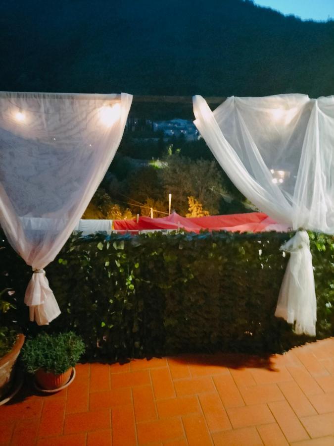 Ferienwohnung La Terrazza Di Ameglia Alta Exterior foto