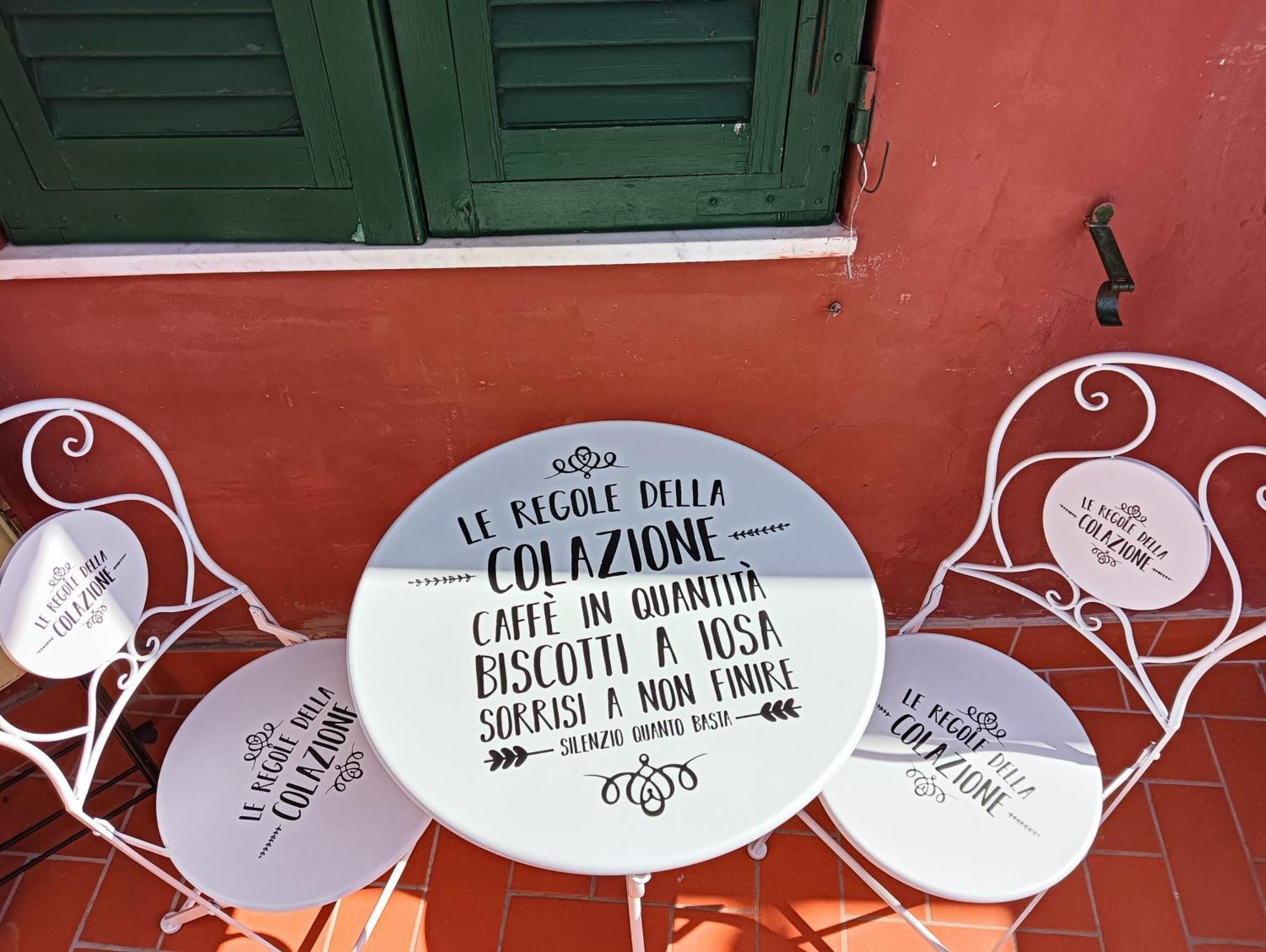 Ferienwohnung La Terrazza Di Ameglia Alta Exterior foto