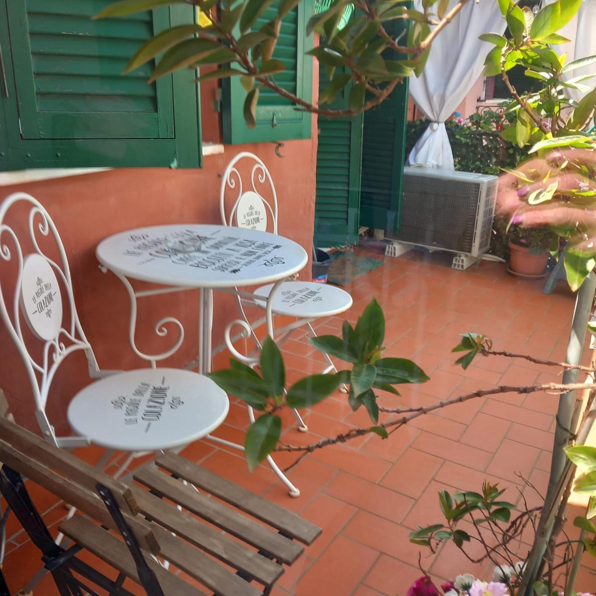 Ferienwohnung La Terrazza Di Ameglia Alta Exterior foto
