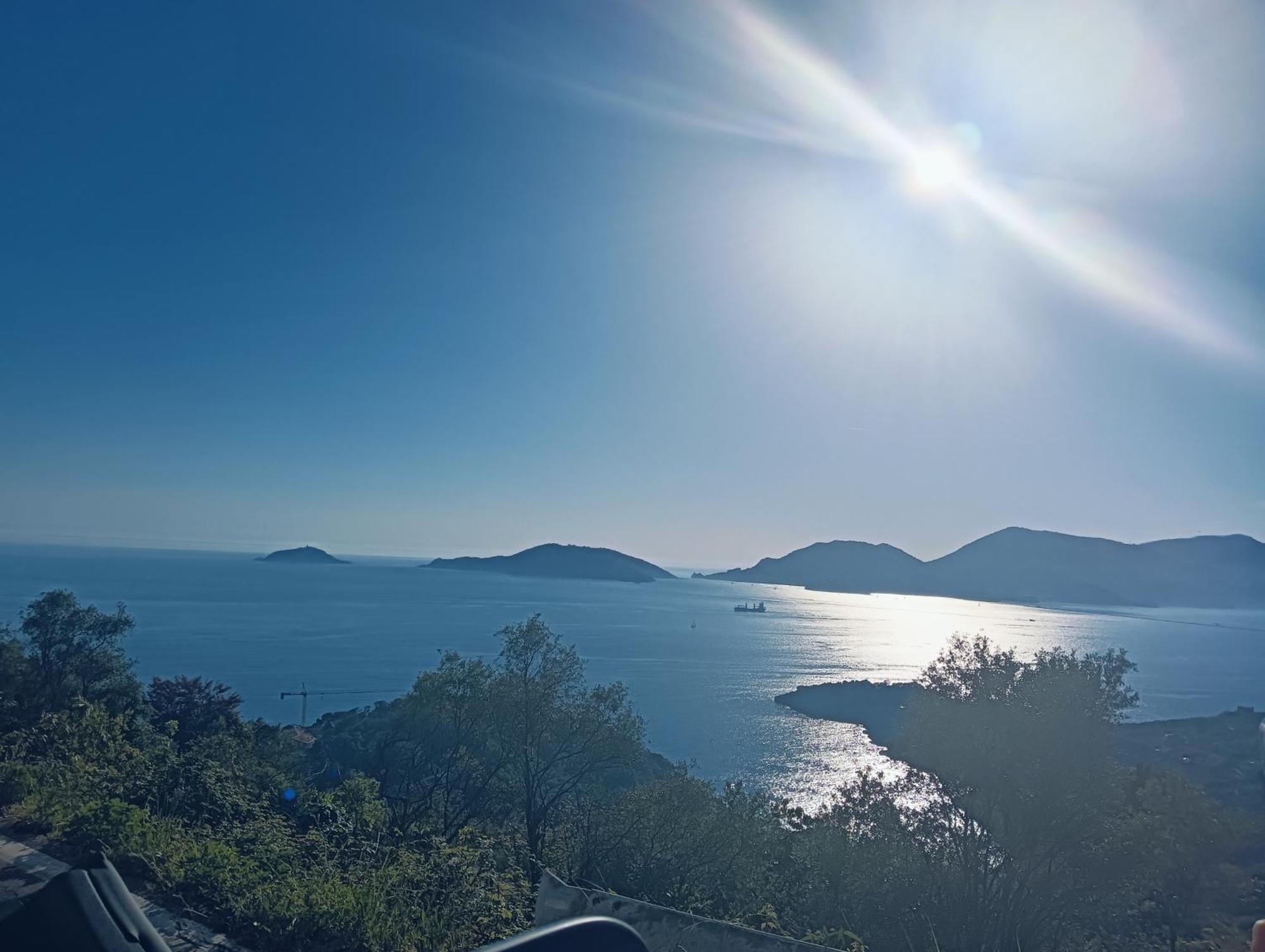 Ferienwohnung La Terrazza Di Ameglia Alta Exterior foto