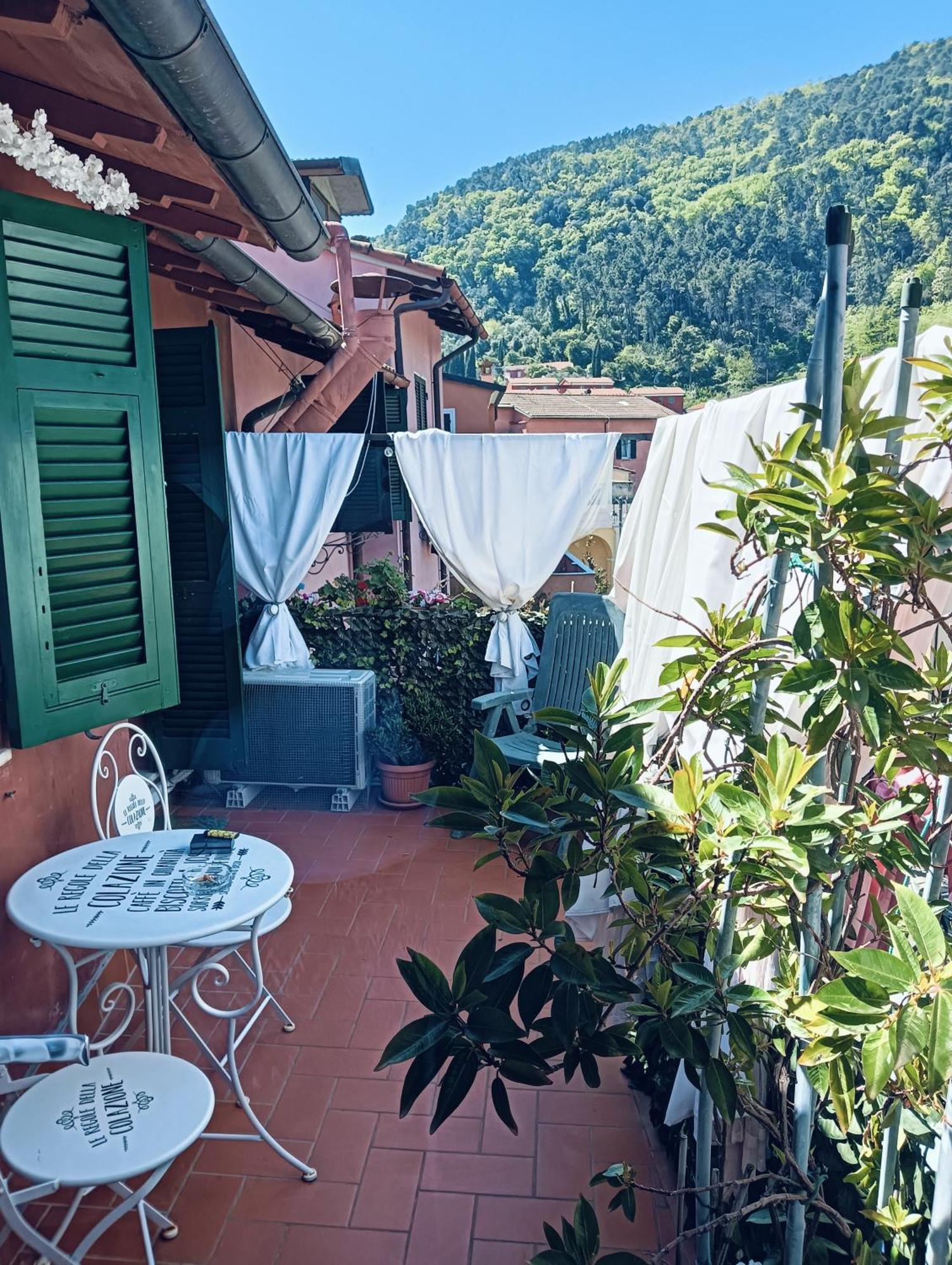 Ferienwohnung La Terrazza Di Ameglia Alta Exterior foto