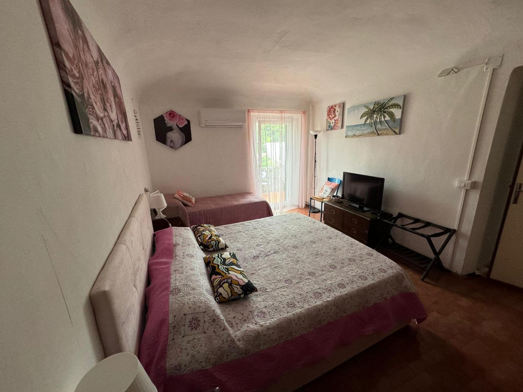 Ferienwohnung La Terrazza Di Ameglia Alta Exterior foto