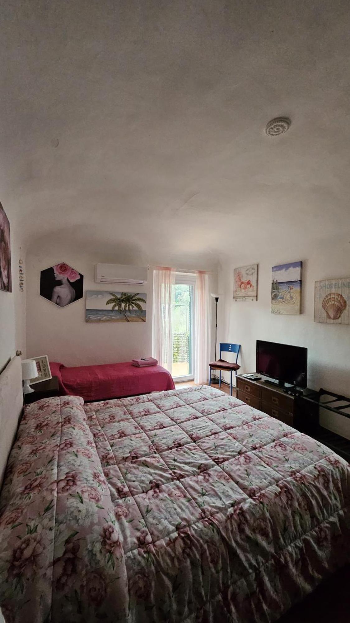 Ferienwohnung La Terrazza Di Ameglia Alta Exterior foto